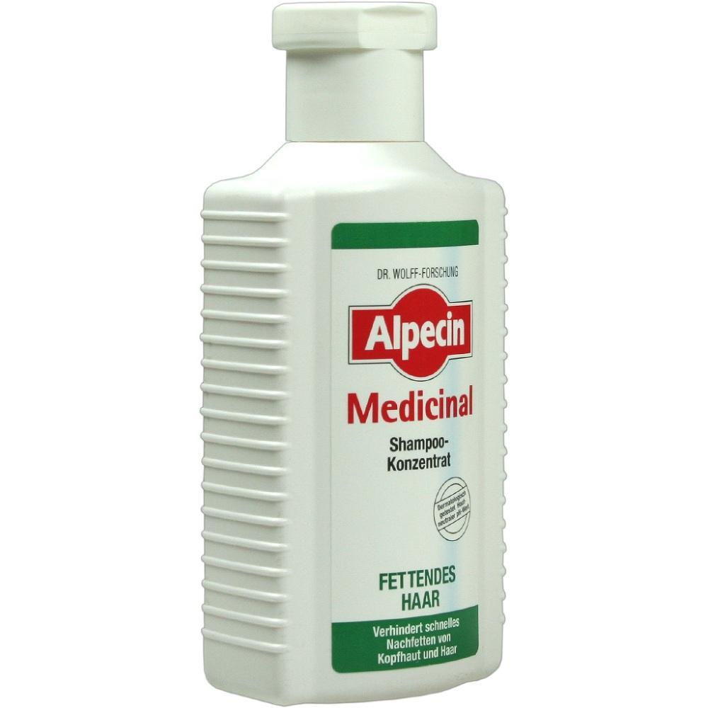 Eine Plastikflasche mit Alpecin Medicinal Shampoo f&uuml;r fettendes Haar.